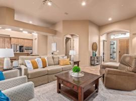 Rio Verde Retreat Well Appointed Three Bedroom Three Bath, Hotel in Rio Verde