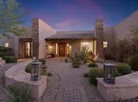 Stunning N. Scottsdale Desert Retreat Pool Jacuzzi