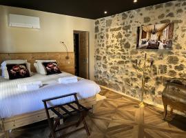 Le 19 Chambre Chapelle 43m2 - Centre Historique - Clim, hotel v destinaci Langeac