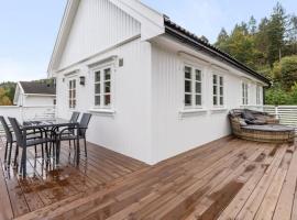 Beautiful house in Risør, penzion v destinaci Risor