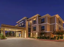 Best Western Plus Lytle Inn and Suites