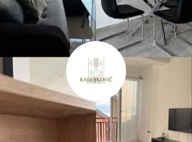 Radojkovic LUX: Golubac şehrinde bir otoparklı otel