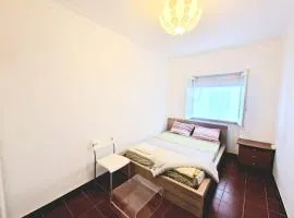 3-Double Room in T4 Apartment