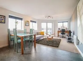 Design 2BR-7min Oxford P&R 14min Blenheim 15 BV