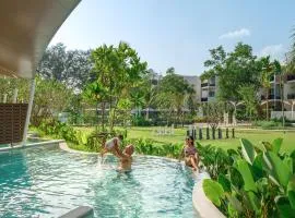 Le Méridien Phuket Mai Khao Beach Resort
