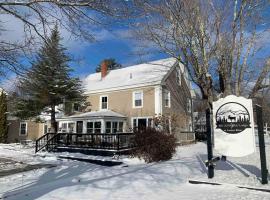 The LunaBlu Lodge Sunday River, chal&eacute; em Bethel