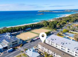 Ocean Echoes Coffs Harbour- Short walk to the beach, Cafes and clubs!, hotel v destinaci Coffs Harbour