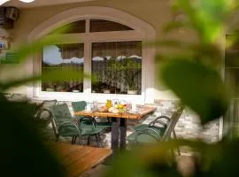 Gostišče Pri Dveh Petelinih