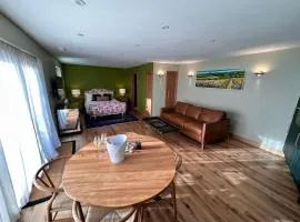 Goatchers Cottage & Goatchers Studio