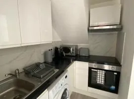 Cosy one bed flat - Colnbrook