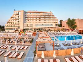 Viesnīca ar baseinu Hotel Malibu Mamajā