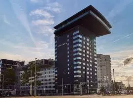 DoubleTree by Hilton Rotterdam Centre