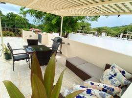 Charming Condo With A Rooftop, Across Beach, hotel v destinaci Coco
