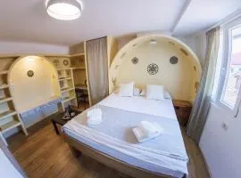 Plutus Apartments and Rooms with free Parking