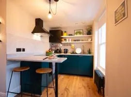 Old Town Trinity Apt No 4 By Adliv