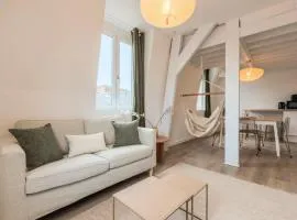 Functional & equipped duplex studio, Old Lille