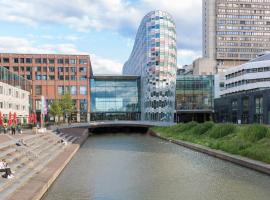 Crowne Plaza Utrecht - Central Station by IHG, hotel in Utrecht