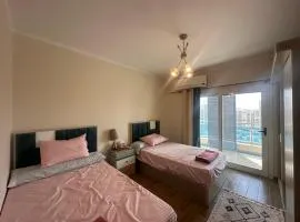 داون تاون سيتي ايدج العالمين الجديدة الساحل الشمالي