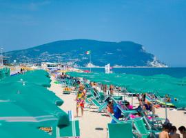 Villaggio Turistico Internazionale, appart'hôtel à Porto Recanati