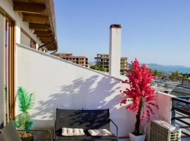 Sea View Apartments, alojamento na praia em Golem