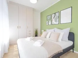 Bright 2BR - 8th floor, Balcony, Free Parking - by Gravity Prague