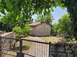 La casa nella roccia Colline umbre, chal&eacute; alpino em Battiferro
