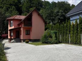 Casa Roland, hotel em Sovata