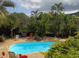 grande villa étang salé les hauts, biệt thự ở Étang-Salé