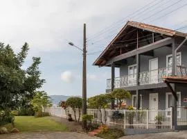 Unidade do térreo: casa à beira mar XJ6722