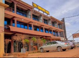 Twin Tower Hotel, hotel em Kampala