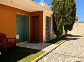 Alfarim House - close to Meco beach and Sesimbra