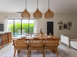 Villa TEAK