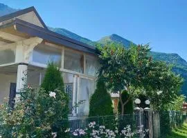 Lola Guest House