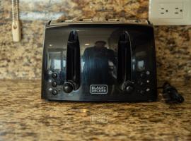 113 Big Town House For Family W Pool, villa in Cabo San Lucas