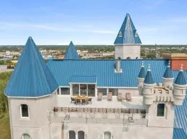 Luxury Penthouse at The Grand Castle