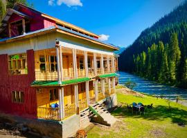 Neelum Resort Toabat, hotel v destinaci Taobat