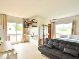 InHome: Estúdio Superior5, Praia do Campeche N1606, hotel en Florianópolis