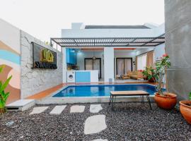 Swaripuna Villa by Nandara Hospitality, hotel in Salakan