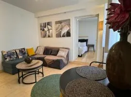 THE CENTRIC Apt by LOC HOSPITALITY
