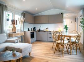 Ferienhaus Landliebe Lodges, hotel in Falkenthal