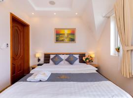 The Palm Villa 17 DaLat - Karaoke 6bedrooms, hotel in Ấp Ða Thành