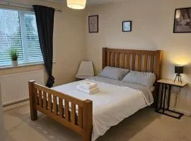 Guest Room stay in Dartford- Close to all amenities