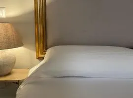 NOTUS Rooms Adults Only