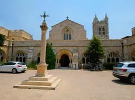 St. George’s Cathedral Pilgrim Guesthouse – Jerusalem