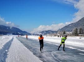 Premium Apartments am Weißensee, hotel in Weissensee