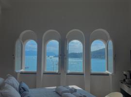 Le Finestre Veneris, hotel na praia em Portovenere