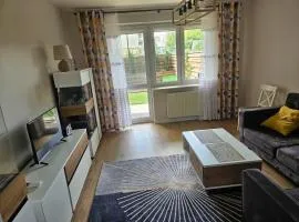 Apartament z ogrodem