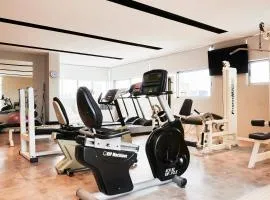 Plaza Real Suites Hotel