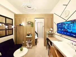 1BR Condotel with Balcony at FAME Residences #FM40