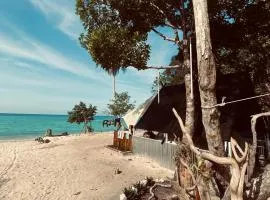 Juita Glamping Perhentian island、カンポン・クアラ・ベシュットのグランピング施設